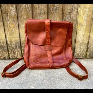 Duluth Trading Co Lifetime Leather Messenger Bag